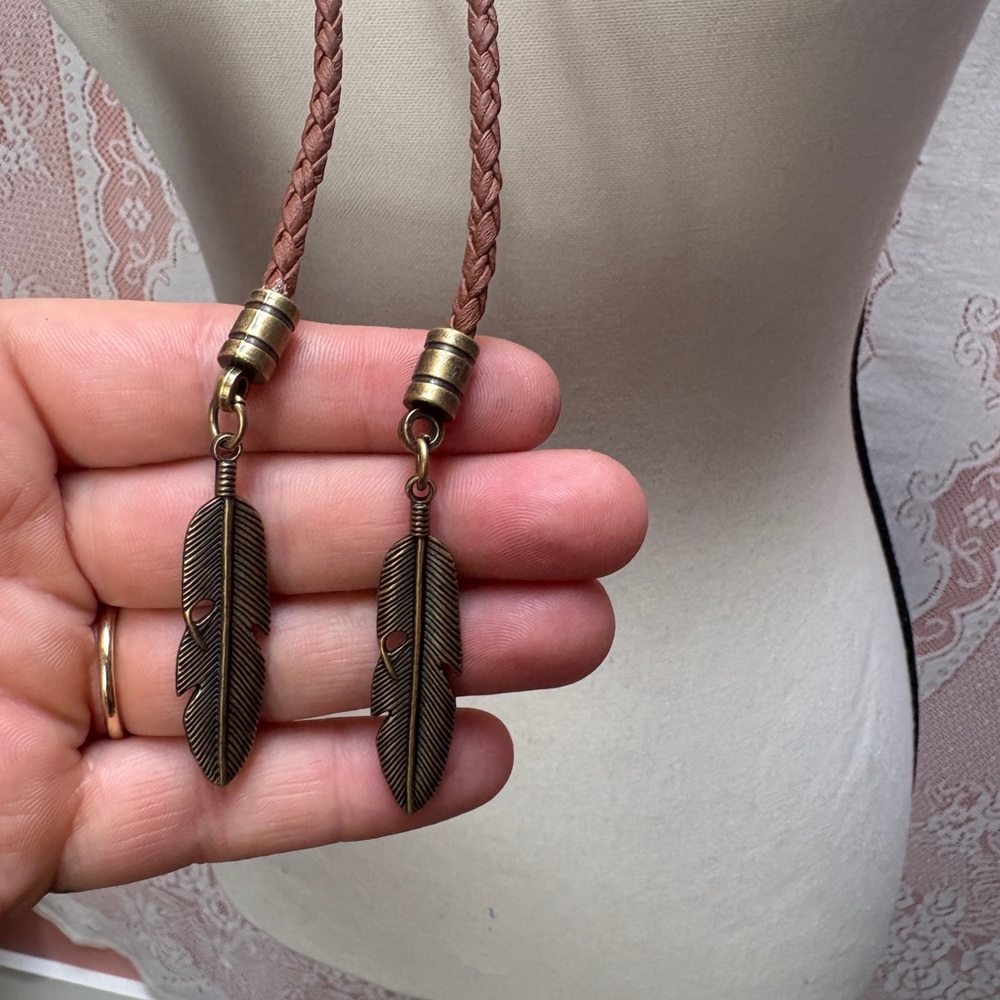 Handcrafted Horse Head Horseshoe Bolo Tie | Western - Picture 3 of 5